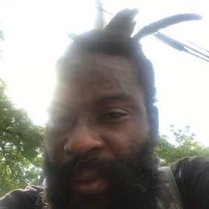 Meet your Posher, Devonte